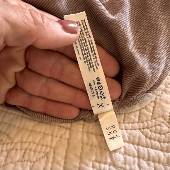 Free People Mauve Ribbed Woman’s Top Half Sleeves Layering Fitted Fall Festival - Picture 4 of 13